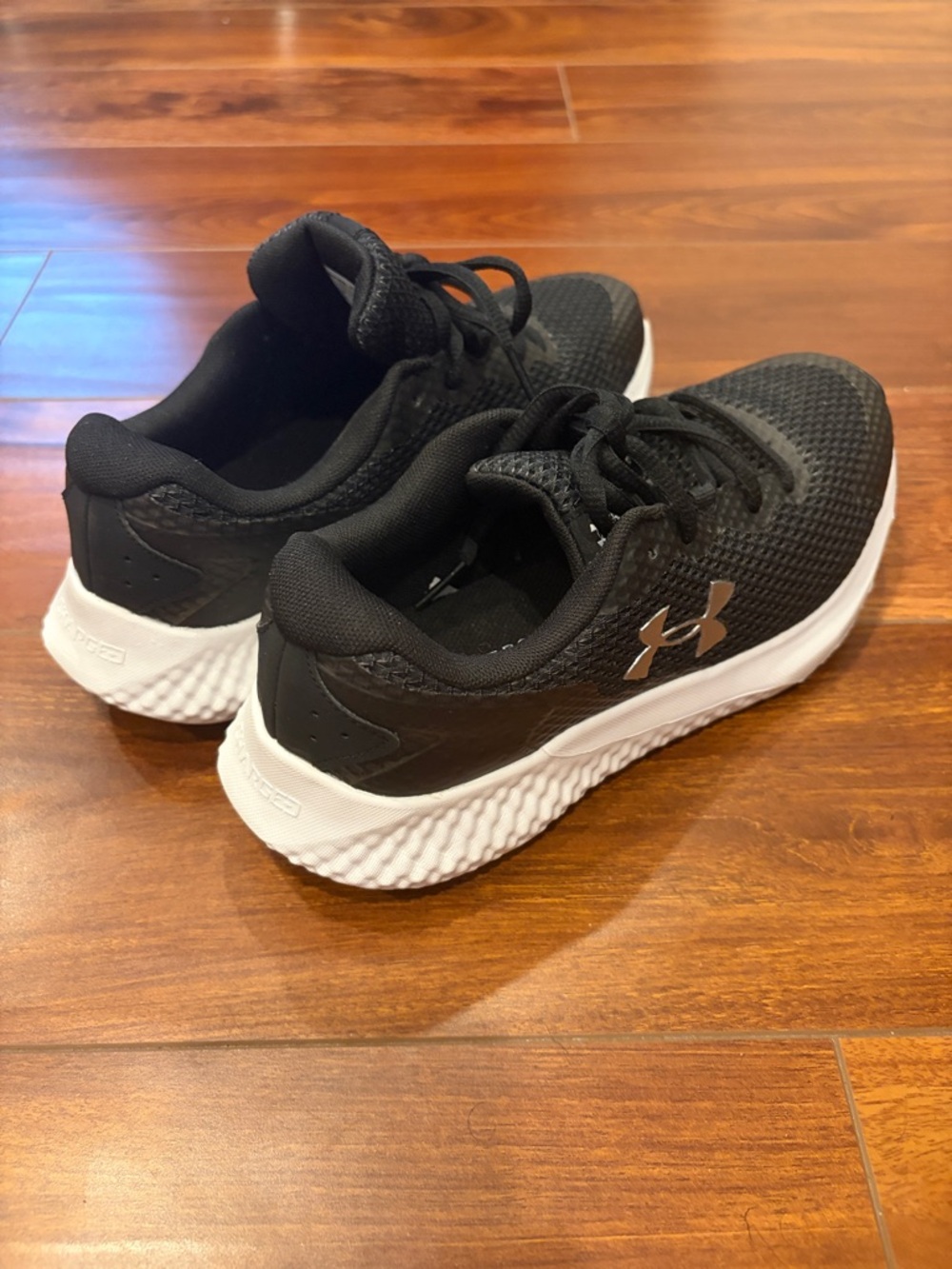 Under Armour Charged Rogue 3 Women’s Running Shoes Size 7.5 Black - Picture 10 of 10